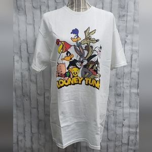 NWT**Looney Tunes Group  90’s Classic Graphic Shirt - Size XL